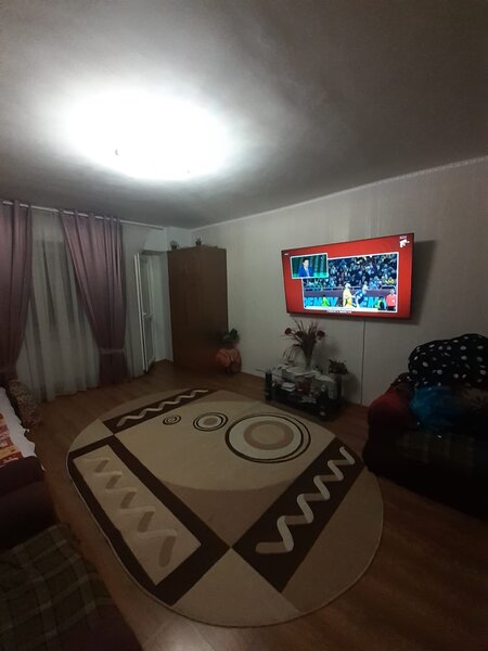 Titan, B-dul Basarabia, langa Mc Donalds,