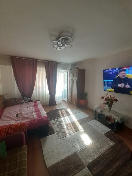 Titan, B-dul Basarabia, langa Mc Donalds,