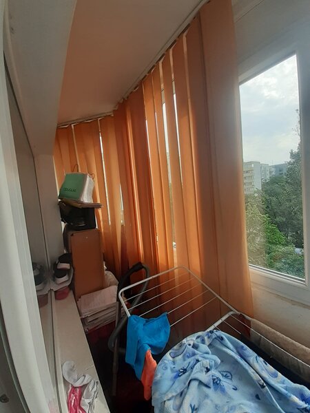 Titan, B-dul Basarabia, langa Mc Donalds,