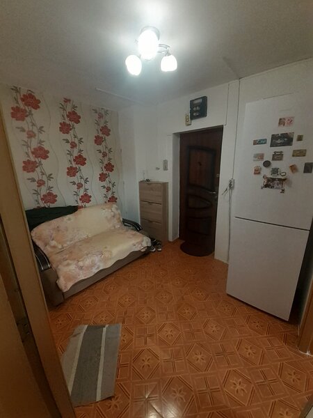 Titan, B-dul Basarabia, langa Mc Donalds,